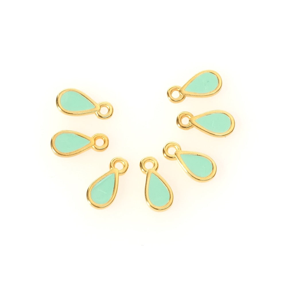 2 Pendentifs gouttes émaillé turquoise en Zamak doré 24K