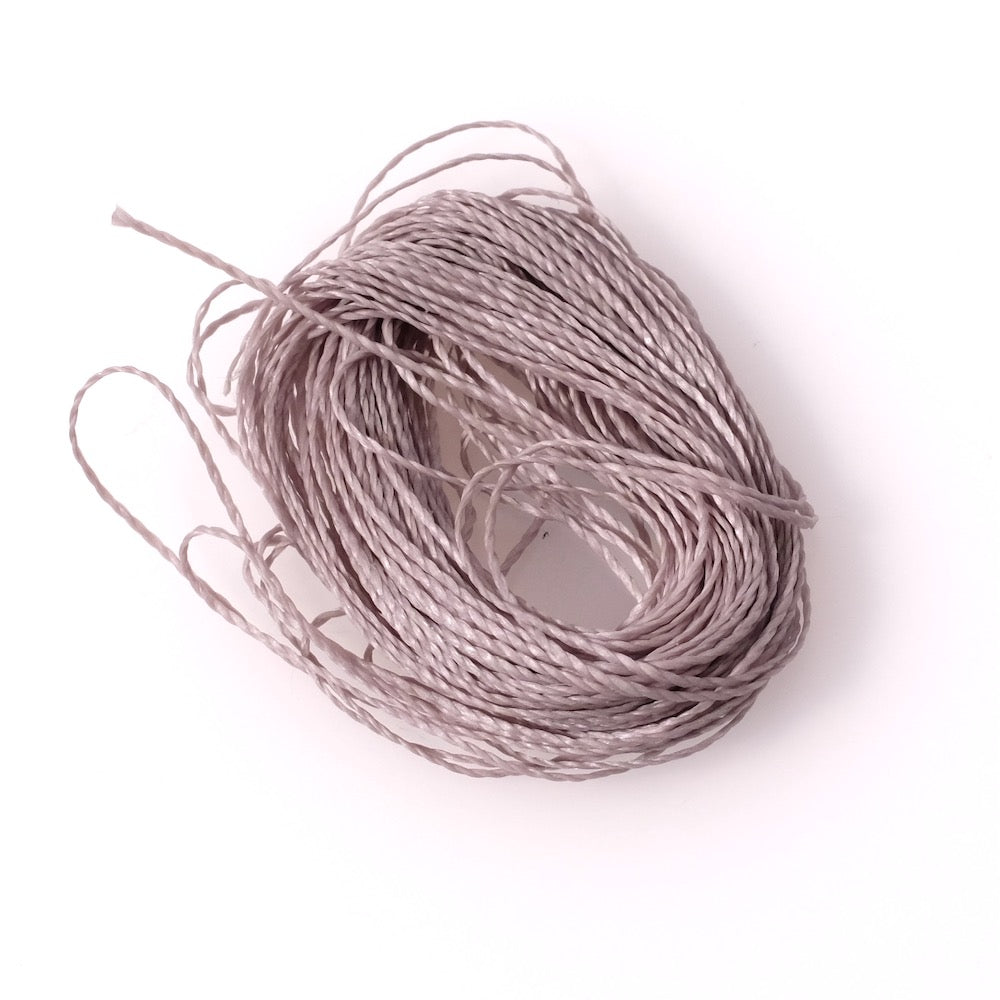 10 mètres de fil ciré Linhasita 0,5mm pour micro macramé - Gris