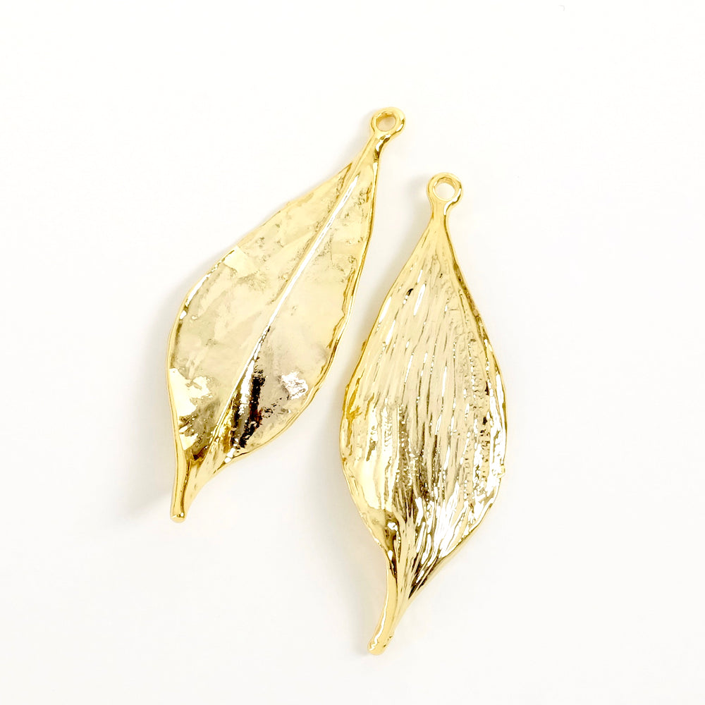 2 Pendentifs Feuilles en laiton doré à l'or fin 24K