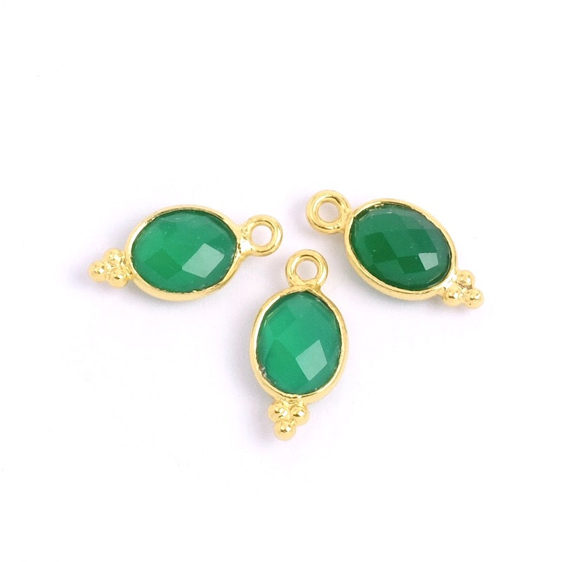 Pendentif serti bohème ovale Onyx vert en laiton Doré à l&#39;or fin 24K