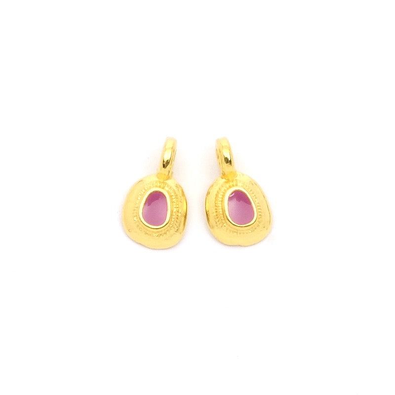 2 petits Pendentifs ovale ethnique émaillé magenta doré 24K