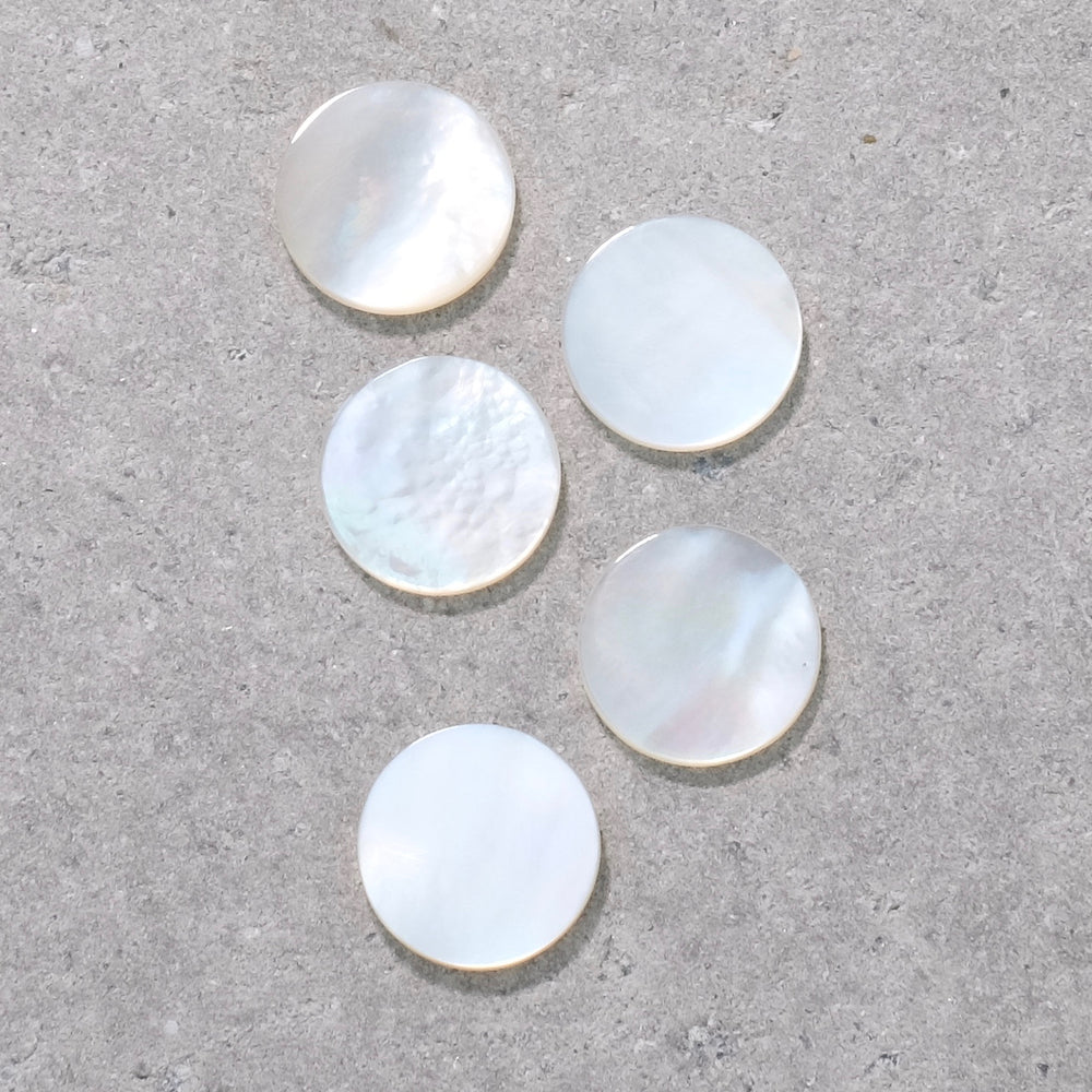 Cabochon plat 12mm de Nacre Naturelle